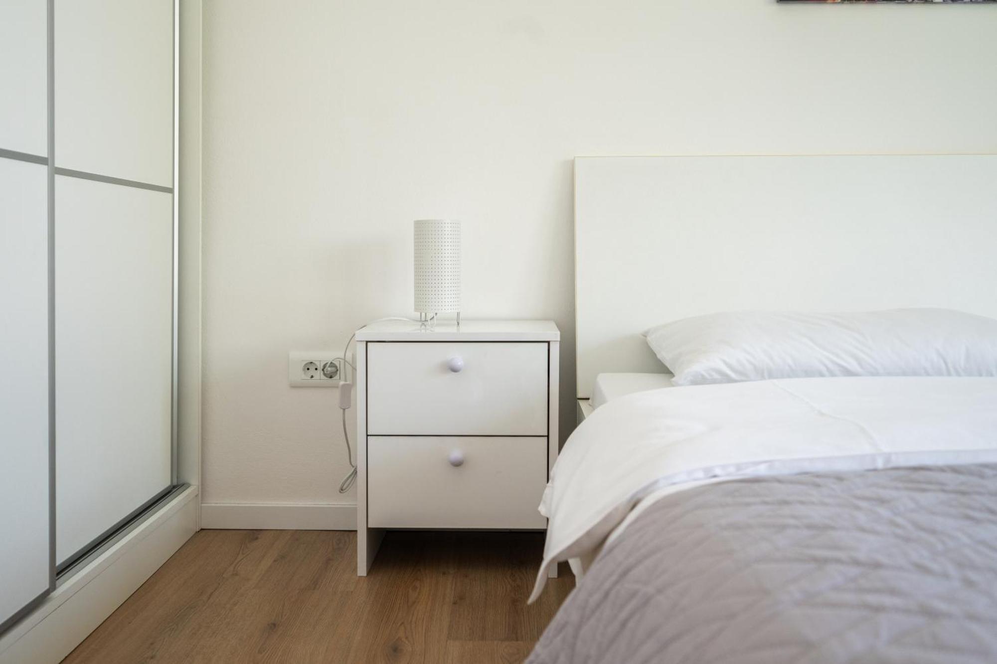 Bright 2Bdr Apartment With Balcony - Free Parking SJJ Esterno foto