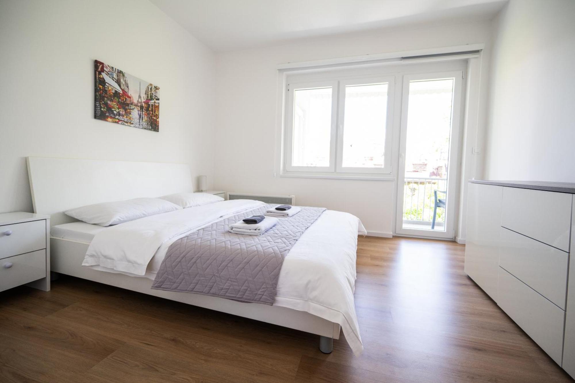 Bright 2Bdr Apartment With Balcony - Free Parking SJJ Esterno foto