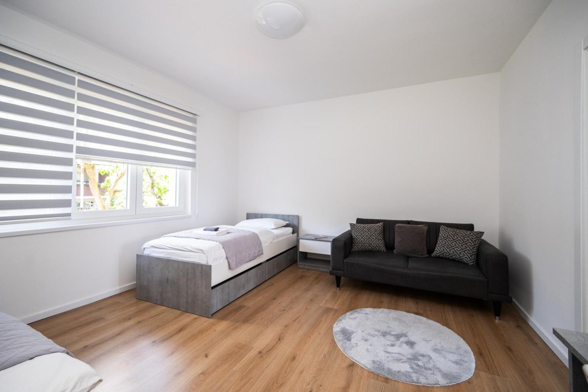 Bright 2Bdr Apartment With Balcony - Free Parking SJJ Esterno foto