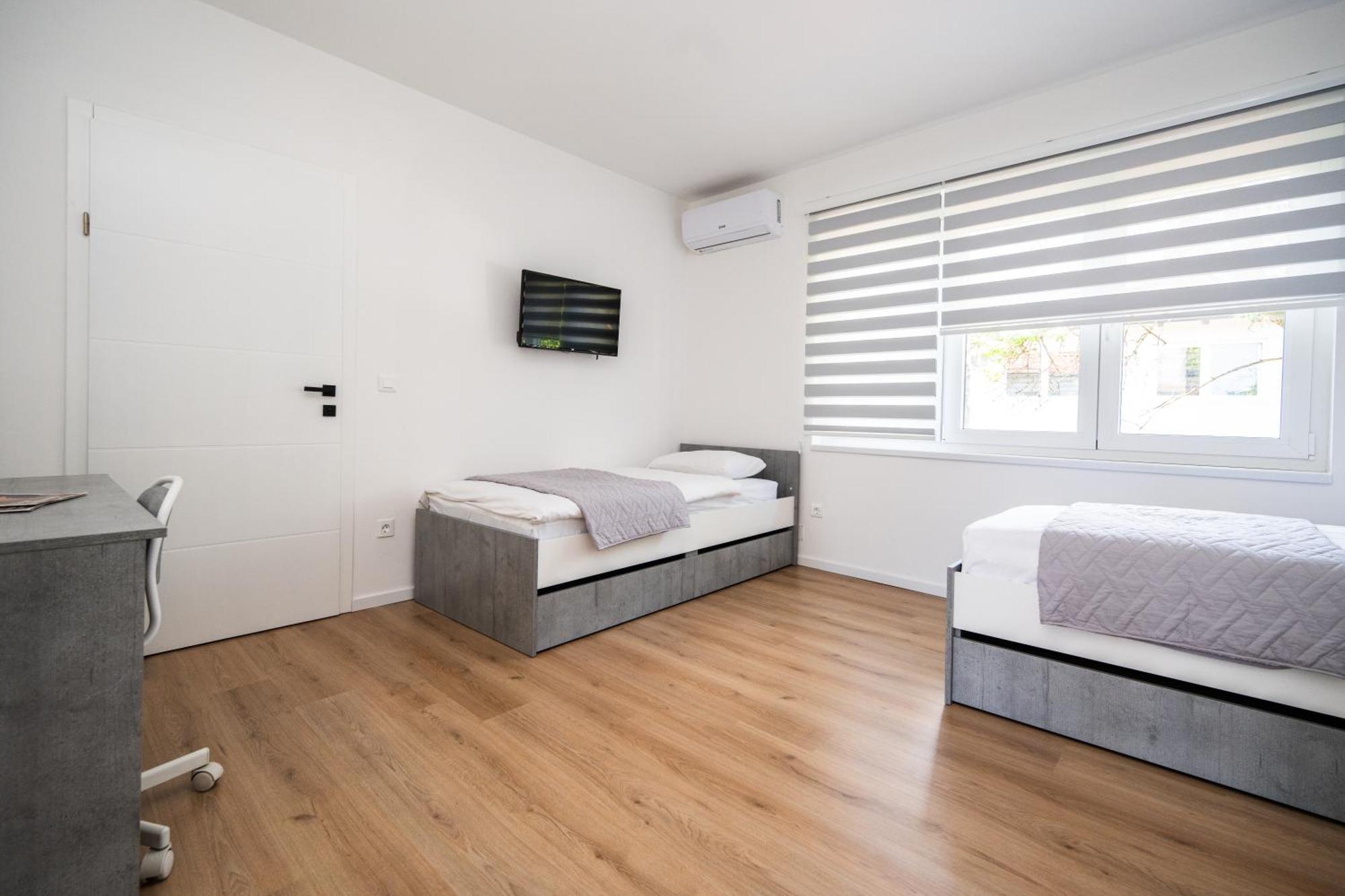 Bright 2Bdr Apartment With Balcony - Free Parking SJJ Esterno foto