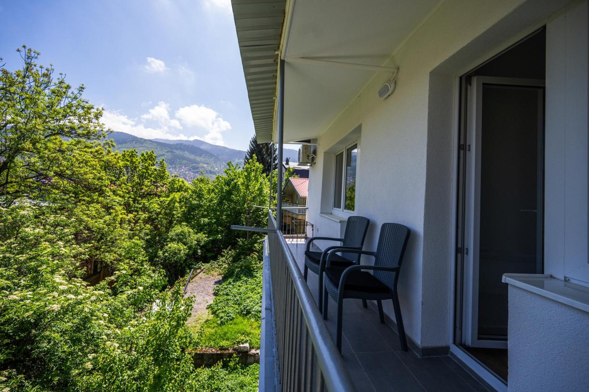 Bright 2Bdr Apartment With Balcony - Free Parking SJJ Esterno foto